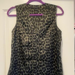 Banana republic sleeveless blouse